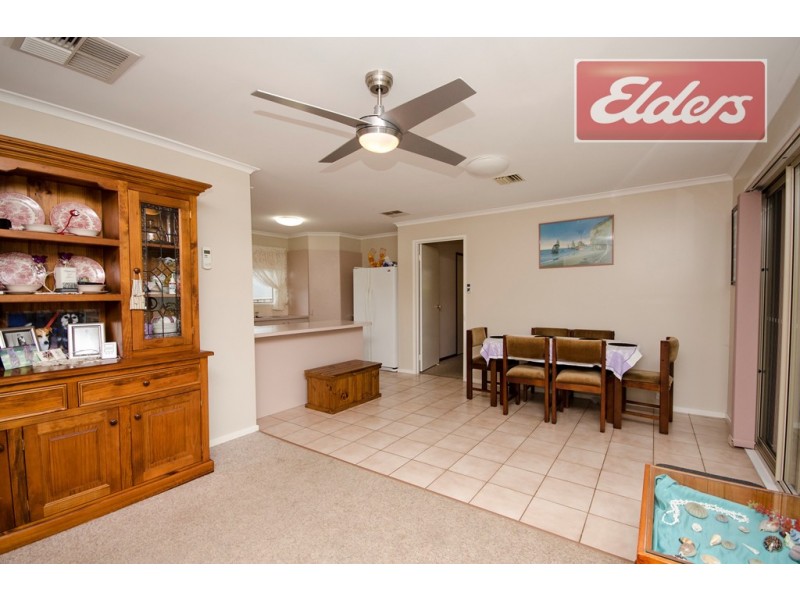 27 Elmslie Circuit, Wodonga VIC 3690