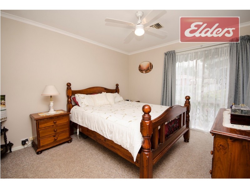 27 Elmslie Circuit, Wodonga VIC 3690
