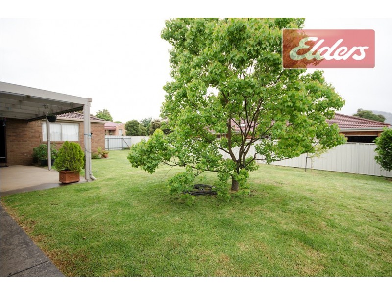 27 Elmslie Circuit, Wodonga VIC 3690