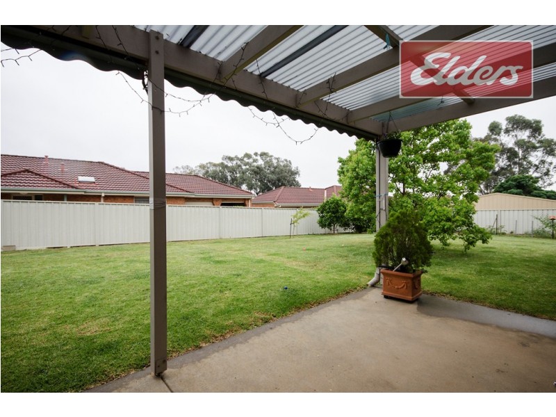 27 Elmslie Circuit, Wodonga VIC 3690