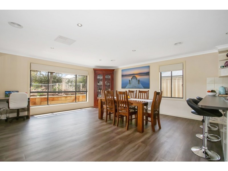 169 Golf Club Drive, Howlong NSW 2643