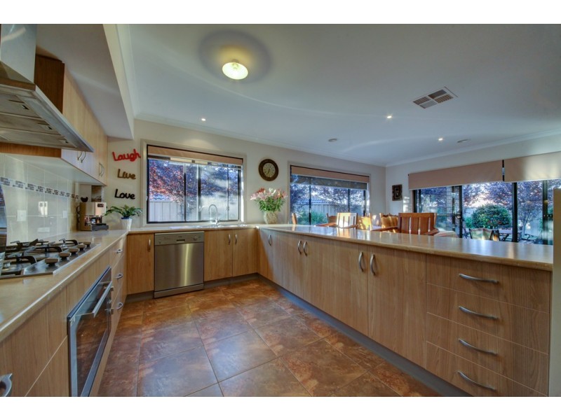 6 Maygar Avenue, Wodonga VIC 3690