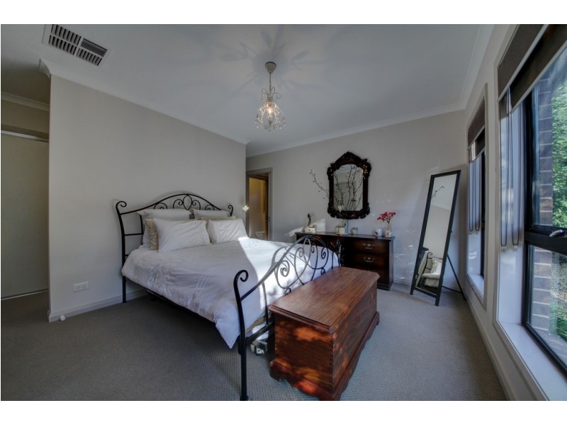 6 Maygar Avenue, Wodonga VIC 3690