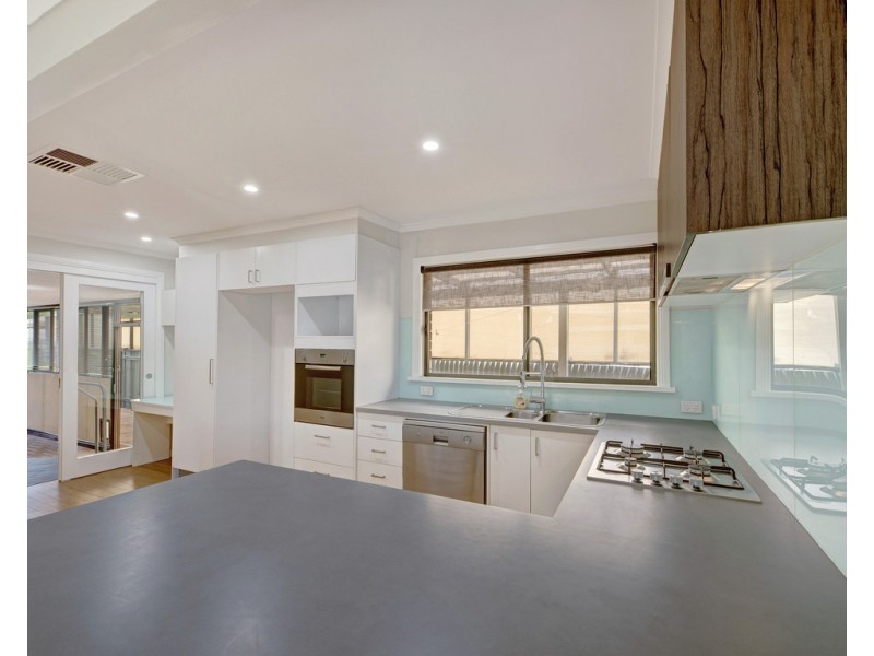 22 Gayview Drive, Wodonga VIC 3690