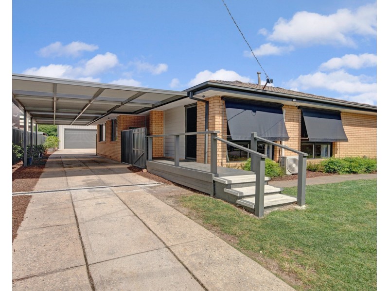 22 Gayview Drive, Wodonga VIC 3690