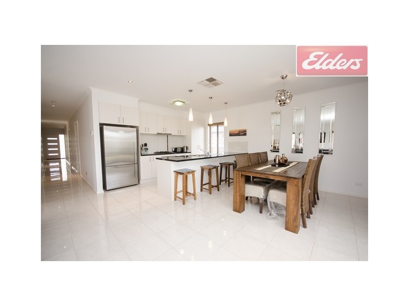 6 Macquarie Road, Wodonga VIC 3690