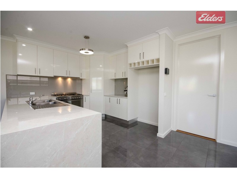 24 Parnaby Street, Wodonga VIC 3690