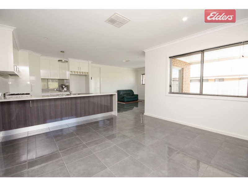 24 Parnaby Street, Wodonga VIC 3690