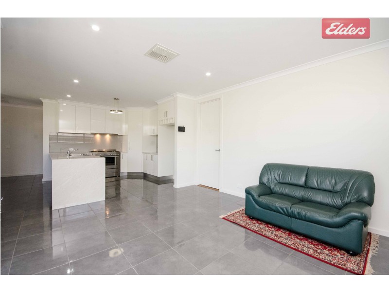 24 Parnaby Street, Wodonga VIC 3690