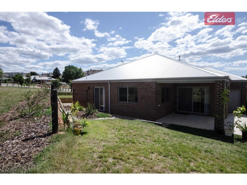 24 Parnaby Street, Wodonga VIC 3690