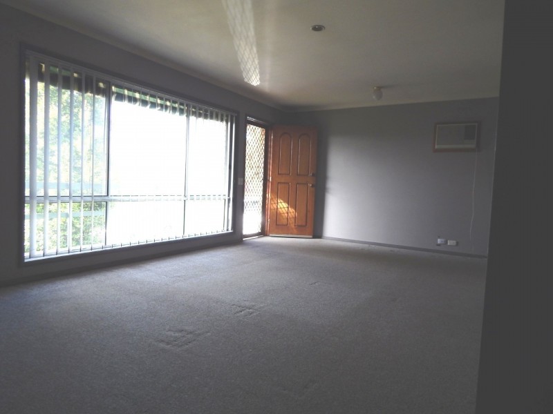 8 Karl Court, Lavington NSW 2641