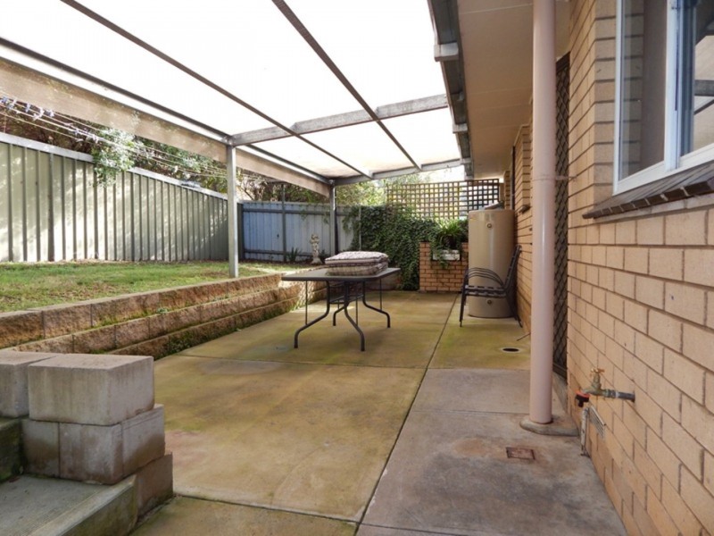 8 Karl Court, Lavington NSW 2641