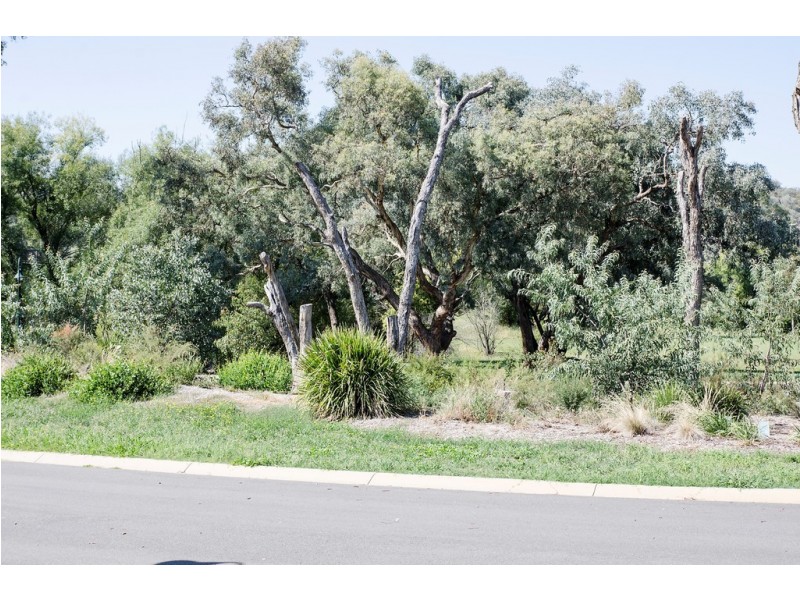 17 Bartleson Place, Hamilton Valley NSW 2641