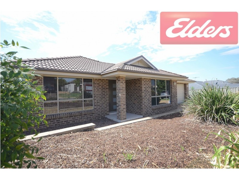 8 Warbler Street, Thurgoona NSW 2640