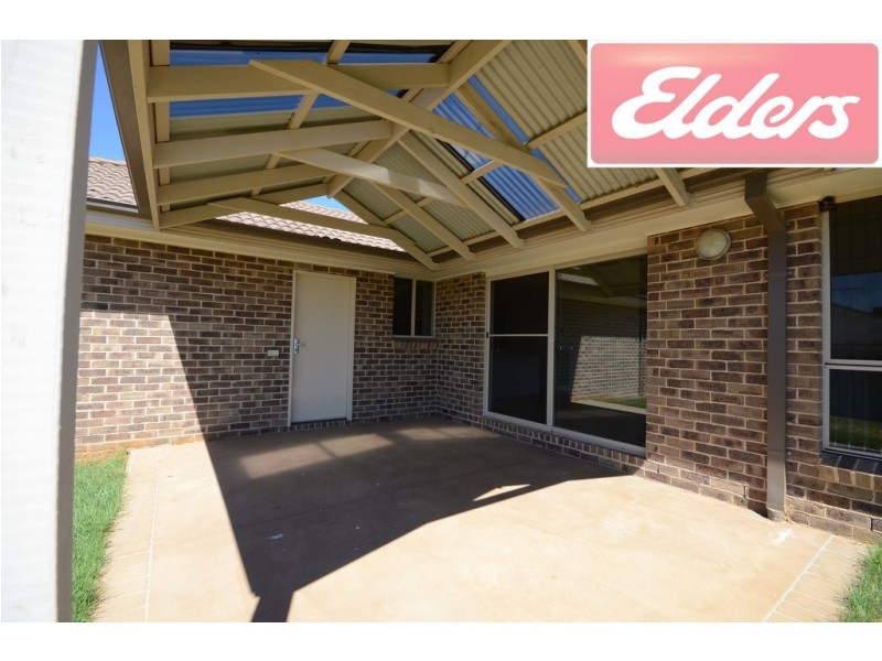 8 Warbler Street, Thurgoona NSW 2640