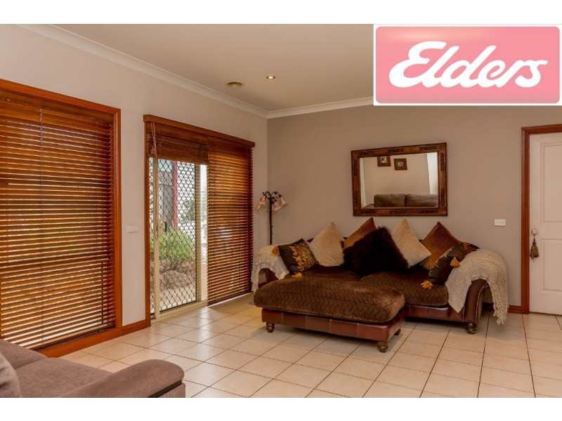 3 Newton Circuit, Thurgoona NSW 2640
