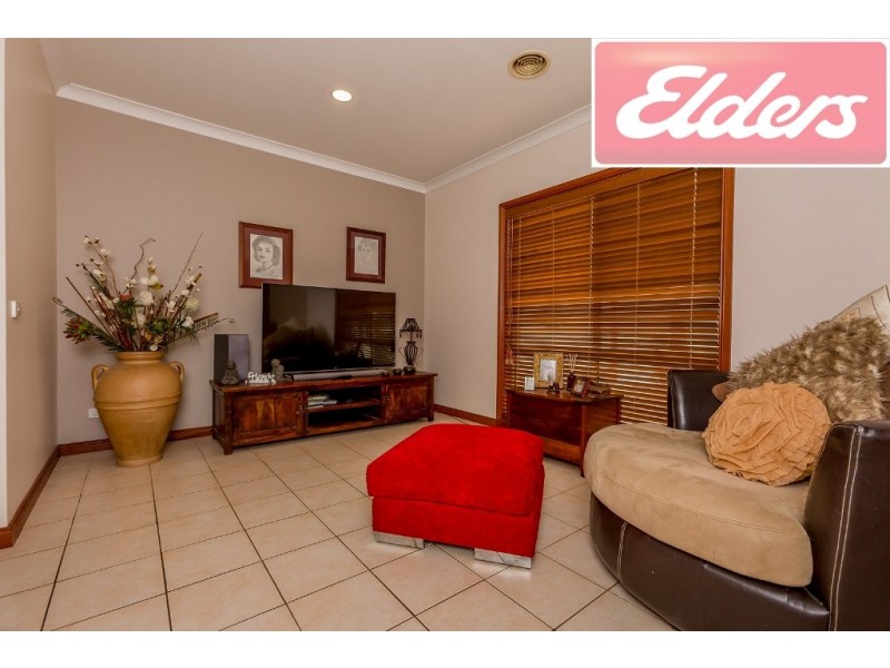 3 Newton Circuit, Thurgoona NSW 2640