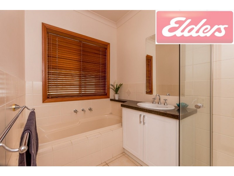 3 Newton Circuit, Thurgoona NSW 2640