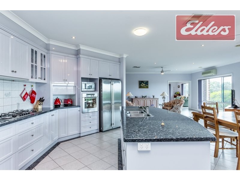 100 Sarah Street, Gerogery NSW 2642