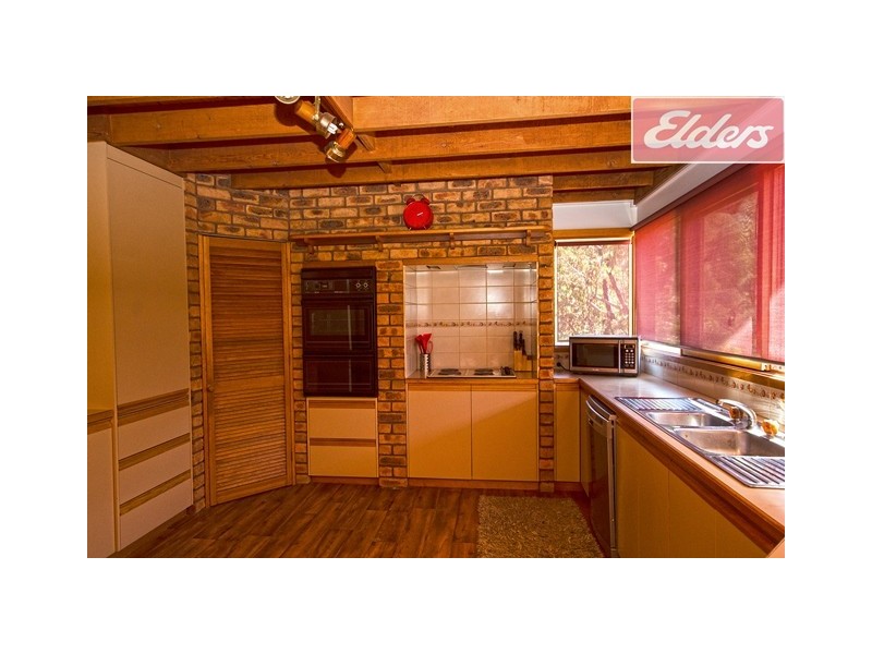 12 Barton Drive, Baranduda VIC 3691