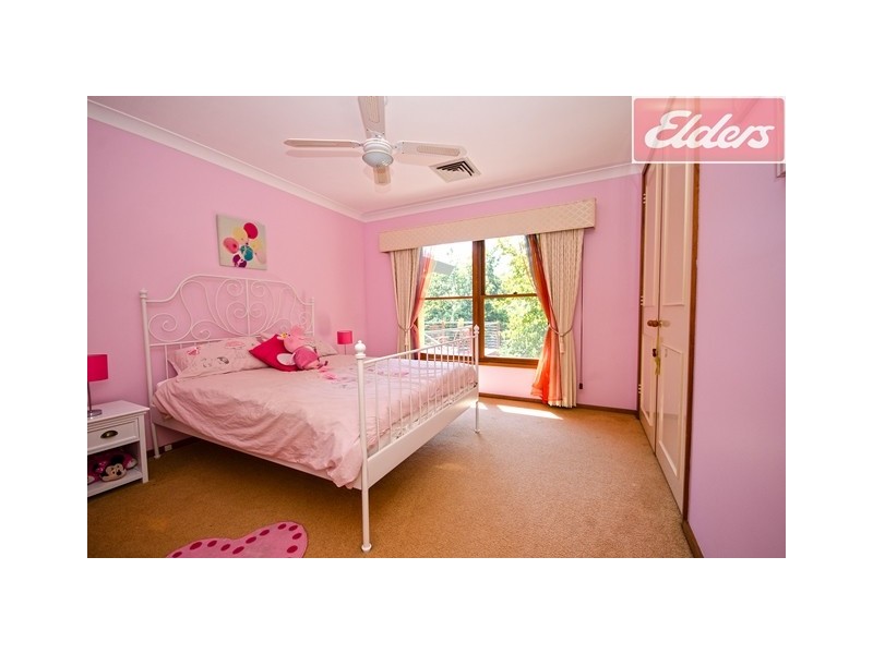 12 Barton Drive, Baranduda VIC 3691