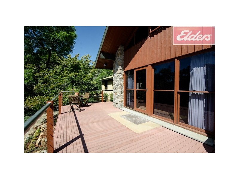 12 Barton Drive, Baranduda VIC 3691