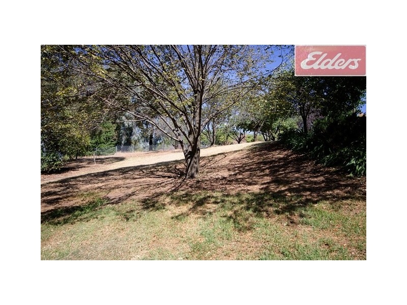 12 Barton Drive, Baranduda VIC 3691