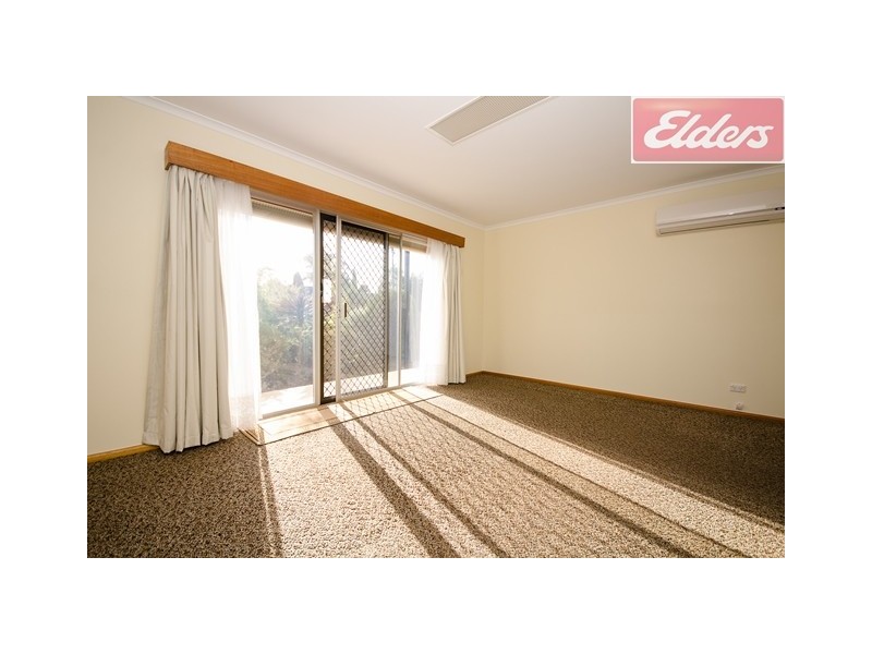 518 Kotthoff Street, Lavington NSW 2641