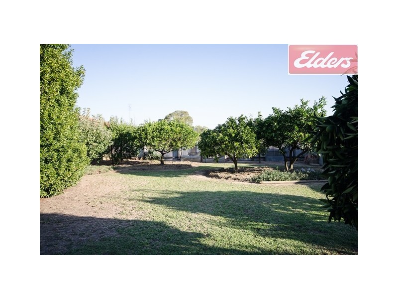 518 Kotthoff Street, Lavington NSW 2641