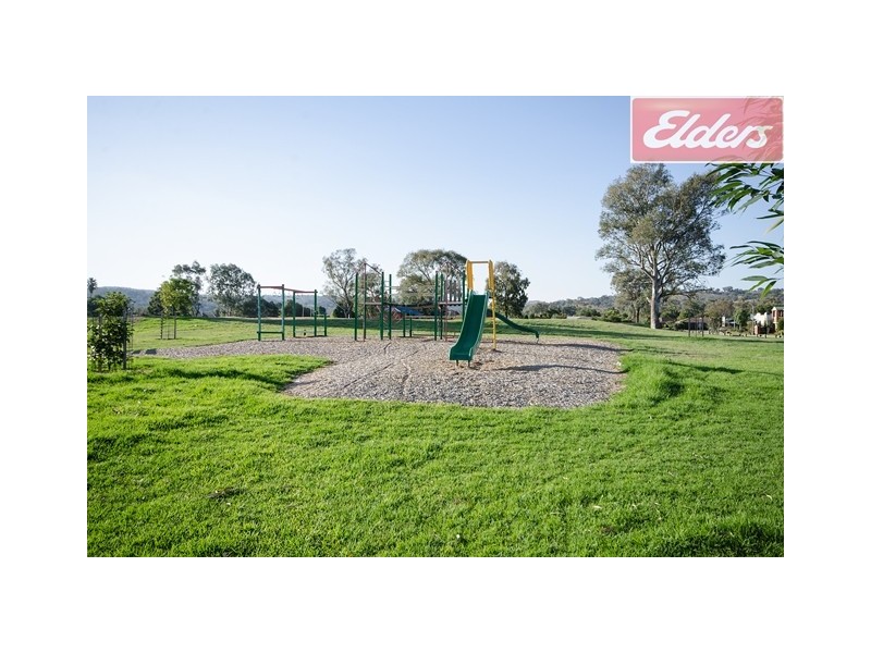 518 Kotthoff Street, Lavington NSW 2641