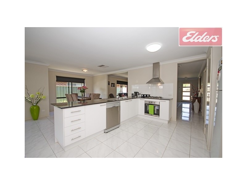 54 Victoria Cross Parade, Wodonga VIC 3690