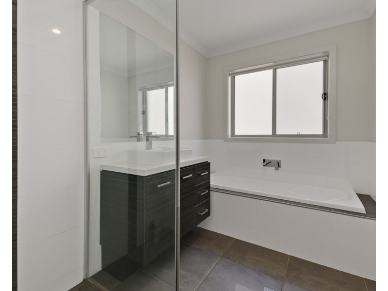 18 Derrick Street, Wodonga VIC 3690