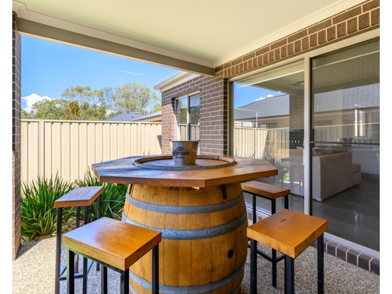 18 Derrick Street, Wodonga VIC 3690