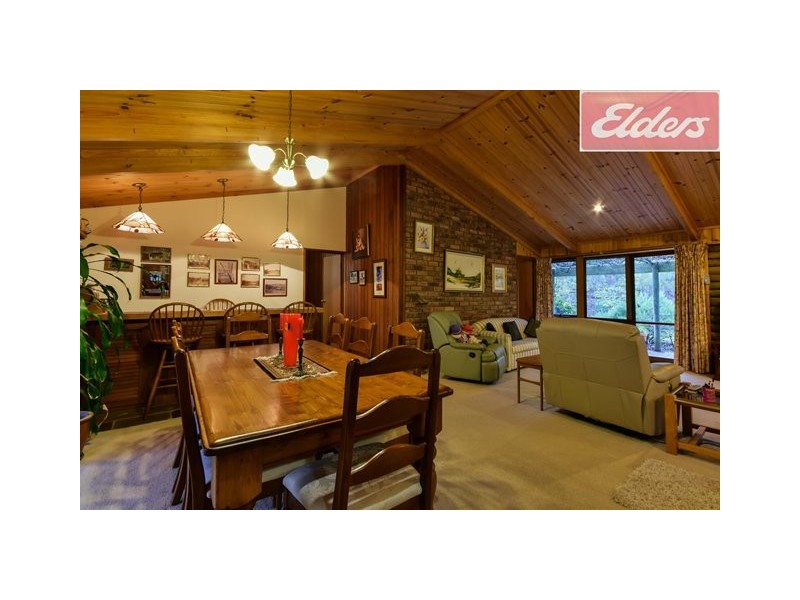 953 Lake Road, Bethanga VIC 3691