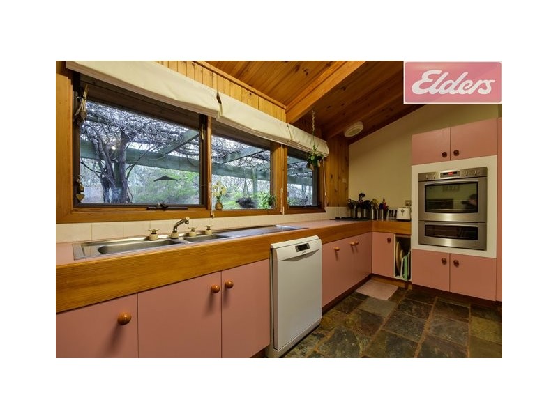 953 Lake Road, Bethanga VIC 3691