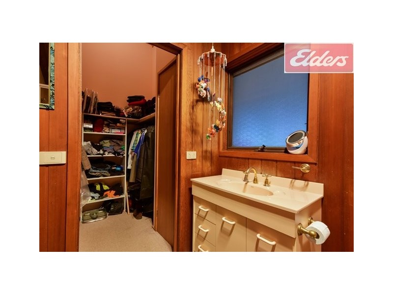 953 Lake Road, Bethanga VIC 3691