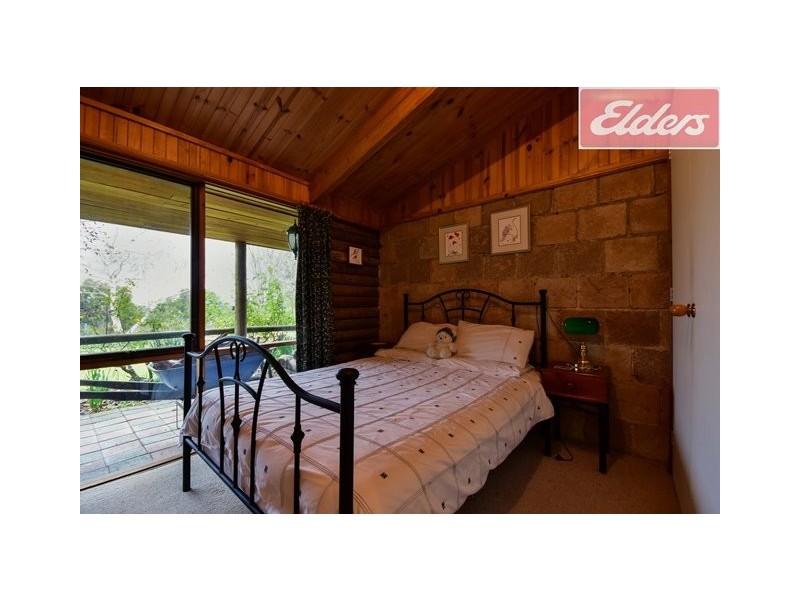 953 Lake Road, Bethanga VIC 3691