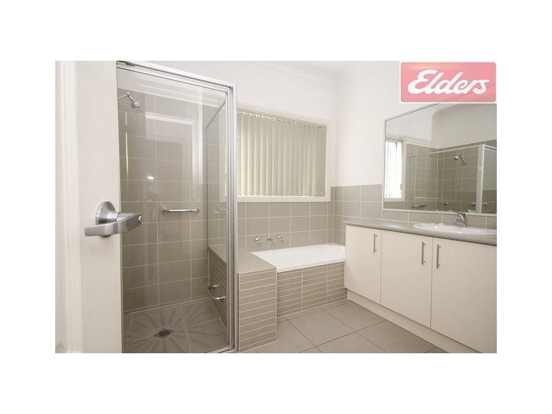 2/7 Chenery Street, Wodonga VIC 3690