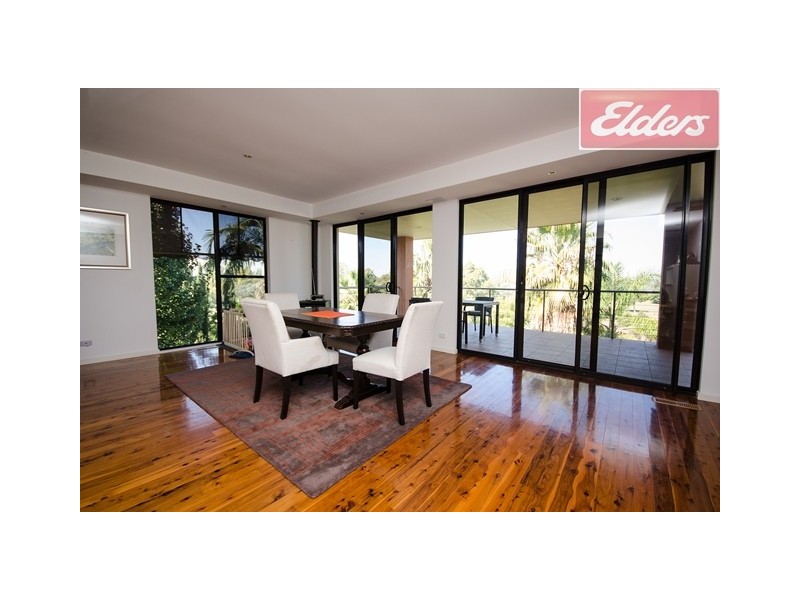 8 Joyce Place, Lavington NSW 2641