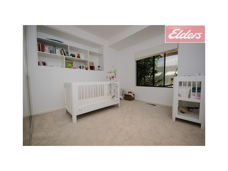 8 Joyce Place, Lavington NSW 2641