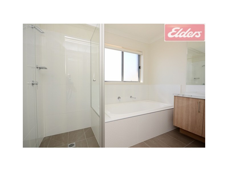 12 Cardiff Drive, Wodonga VIC 3690