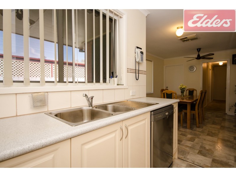 43 McFarland Road, Wodonga VIC 3690