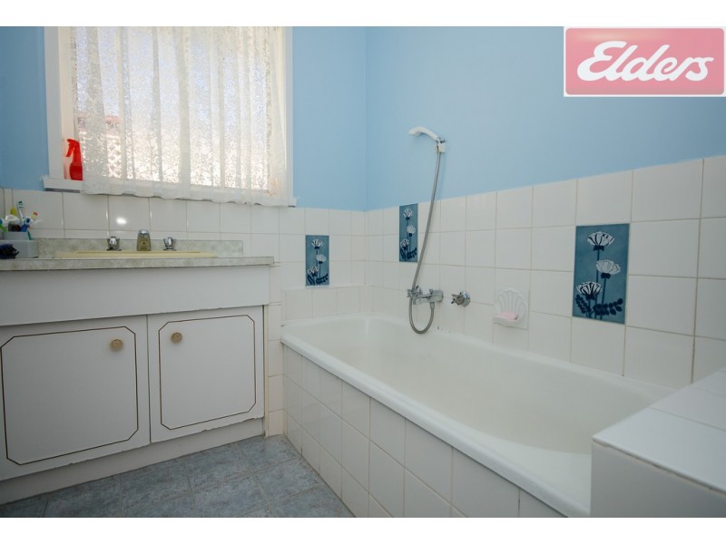 43 McFarland Road, Wodonga VIC 3690