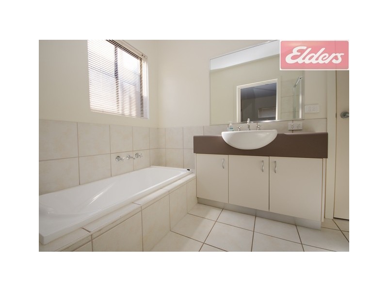 17 Jade Court, Wodonga VIC 3690