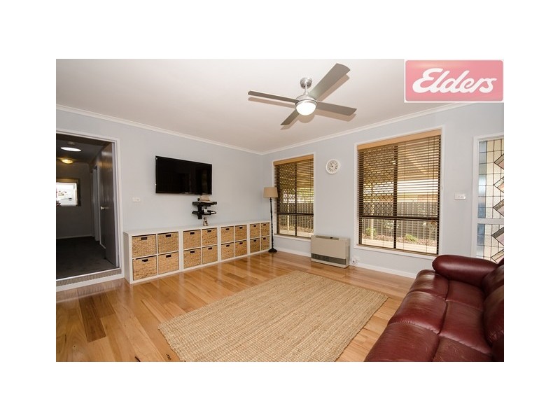 166 Clarke Street, Howlong NSW 2643