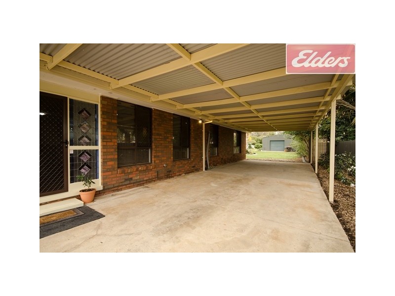 166 Clarke Street, Howlong NSW 2643