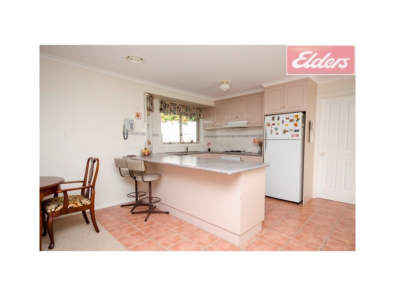 2/851 Tenbrink Street, Albury NSW 2640
