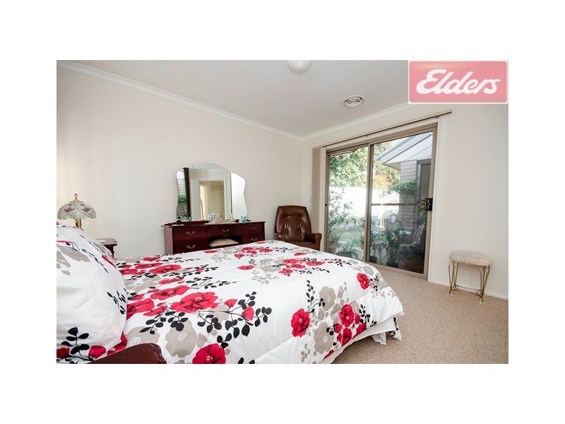 2/851 Tenbrink Street, Albury NSW 2640