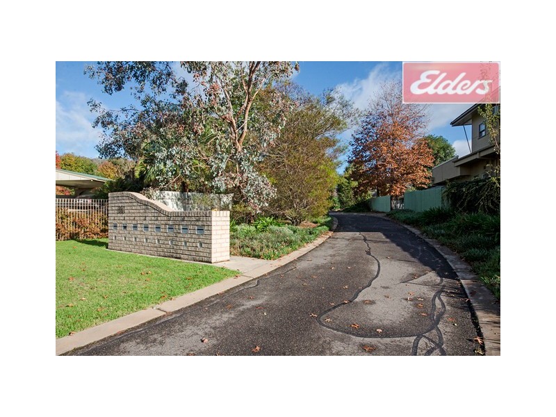2/851 Tenbrink Street, Albury NSW 2640