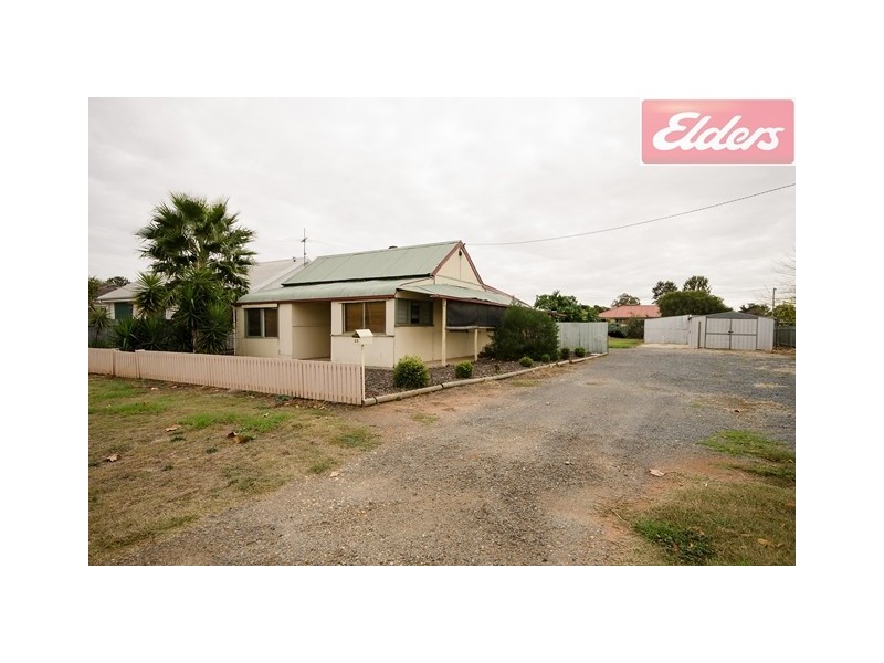 33 Victoria Street, Howlong NSW 2643
